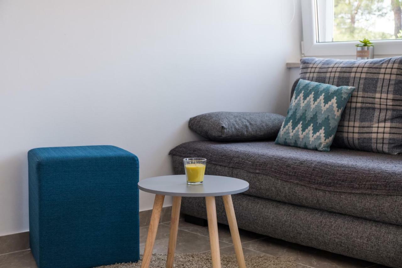 Apartman Filip 말리로시니 외부 사진